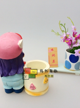 创意公仔手办装饰桌面笔筒阿拉蕾