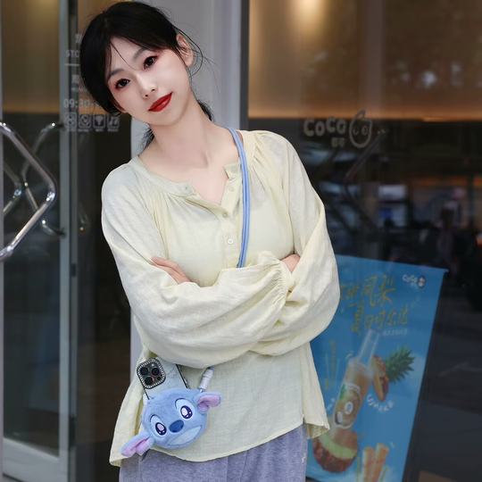 Cute cartoon high-looking pink plush coin purse