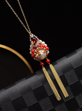 红色刀马旦京剧脸谱项链女新款2025爆款新中式轻奢小众高级感配饰