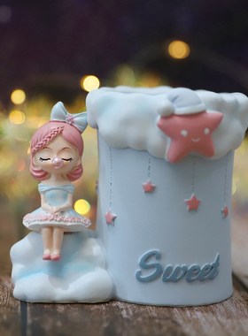 开学季新品网红女生笔筒吹泡泡女孩收纳摆件创意学生桌面装饰礼品