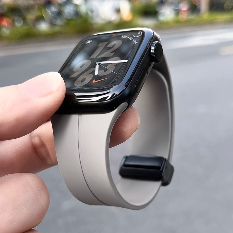 【狂甩不掉】磁吸折叠扣适用iwatch9表带苹果手表8代apple watch7/6/se/5/4/3硅胶高级感运动45/41mm男夏天 - 图0