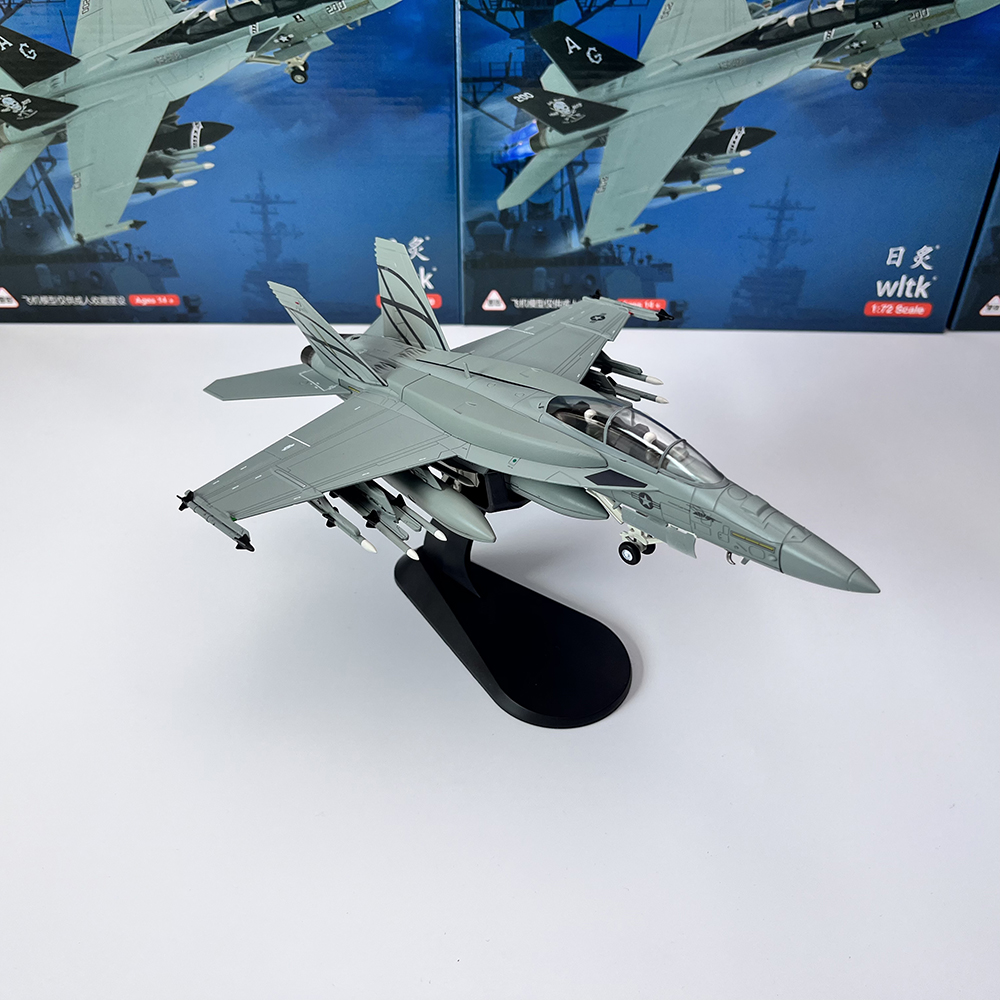 1/72 美国F/A-18F终极大黄蜂F18舰载战斗机成品飞机军事模型摆件 - 图0