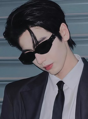 张凌赫龚俊同款黑框猫眼眼镜小脸