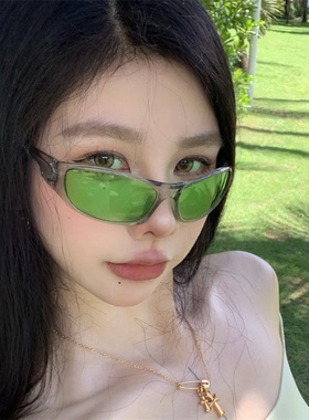 欧美多巴胺户外眼镜绿色拍照造型