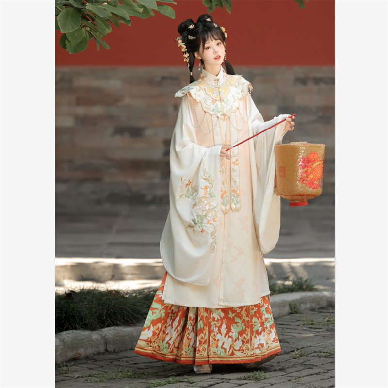 启葳朝晖原创汉服【花重锦】秋冬晚明风长衫重工刺绣云肩比甲套装 - 图0