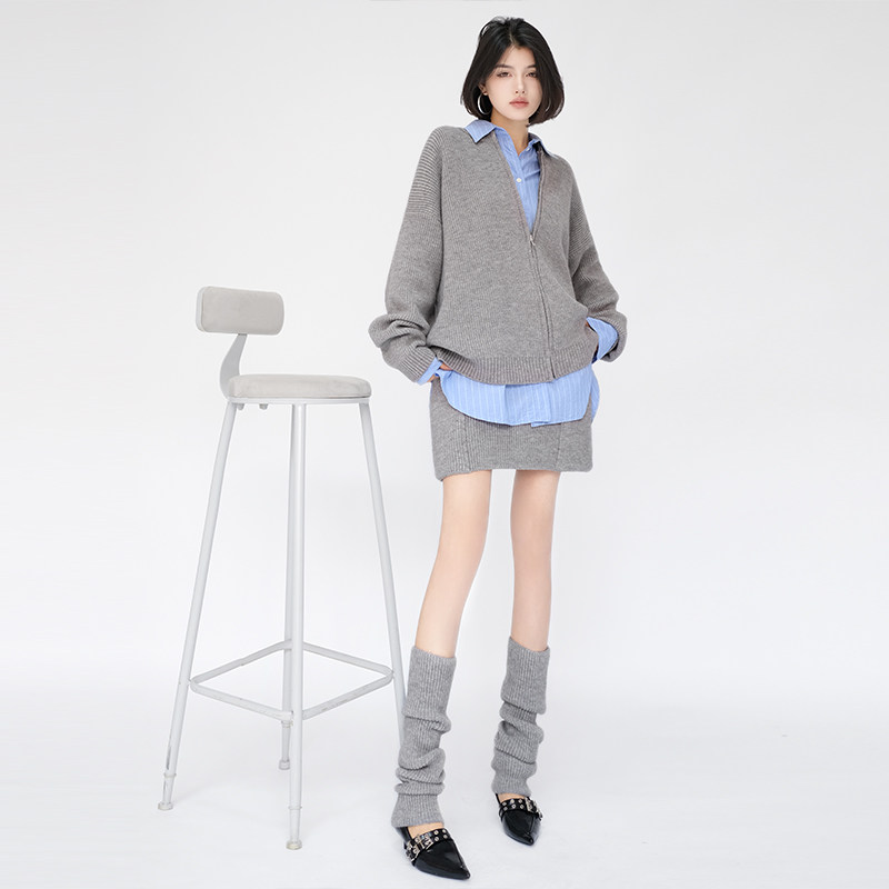 OF U灰色慵懒风针织开衫上衣短裙套装女秋冬叠穿毛衣半身裙两件套,淘宝优惠券,粉丝福利购,淘宝优惠卷