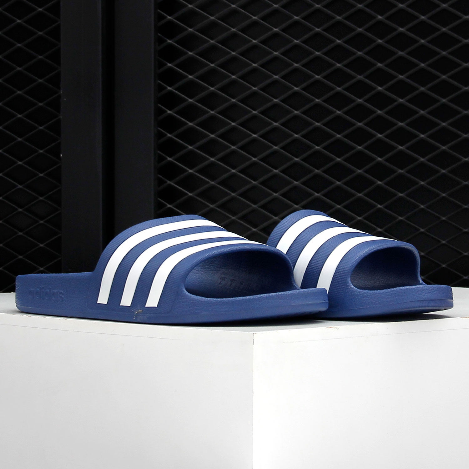 Adidas/阿迪达斯正品男子舒适休闲耐磨透气运动拖鞋 FY8103,淘宝优惠券,粉丝福利购,淘宝优惠卷