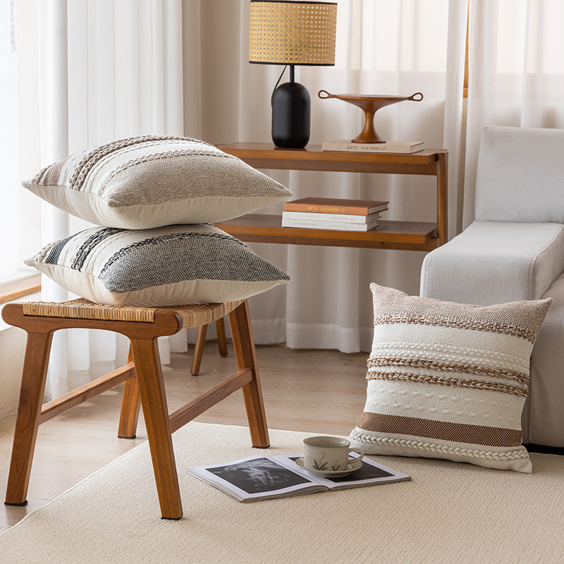 ins风横条小辫子客厅沙发床头多用家用车用条纹波点流苏抱枕靠垫 - 图0