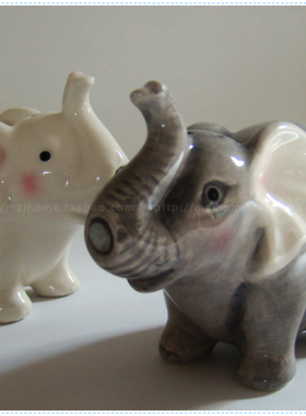 陶瓷手绘镇宅情侣摆件结婚礼品