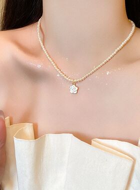 气质链温柔女毛衣链锁骨精致珍珠项链choker山茶花高级感轻奢小众