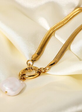 欧美INS网红摩登流行款18K镀金不锈钢镂空爱心镶粉色锆石吊坠项链