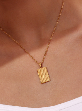 欧美时尚个性小众项坠饰品 不锈钢镀18K金色矩形饼干造型吊坠项链