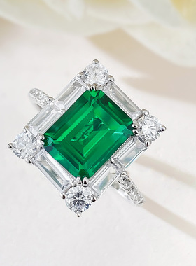 经典款2024新款长方2克拉仿真祖母绿7*9爆闪高碳钻欧美轻奢戒指