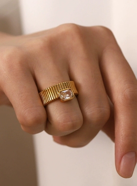 不掉色方钻竖纹戒指浓浓法式复古罗纹锆石戒指女百搭不掉色戒指女