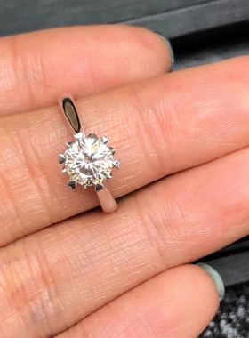 白金戒指闪亮心形六爪莫桑钻石