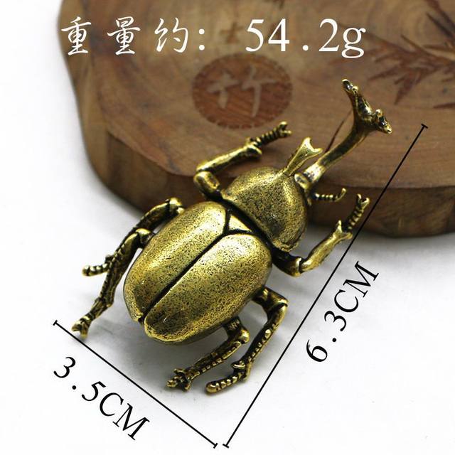 Antiques and miscellaneous antiques, pure copper, small beetles, old copper beetles, rich armor, copper sculptures, tea pets, copperware ornaments