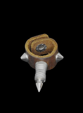 长圆台和尚头棕色牛皮朋克风戒指