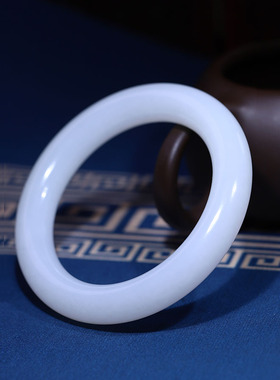 玉秀和田玉圆条手镯定制手饰