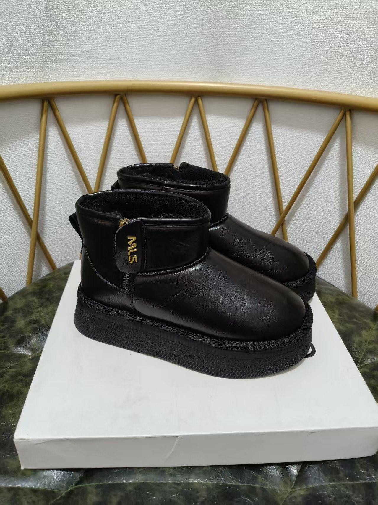 断码捡漏真皮保暖雪地靴女2025冬季新款加绒加厚短靴防滑面包棉鞋,淘宝优惠券,粉丝福利购,淘宝优惠卷