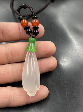 玉器天然冰种白色玛瑙花朵吊坠