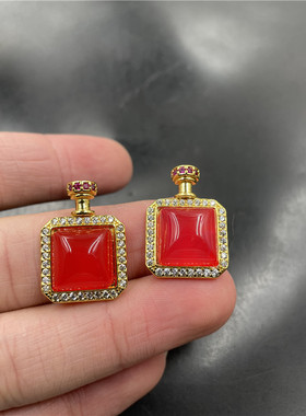 玉器大红色玛瑙吊坠方形挂件
