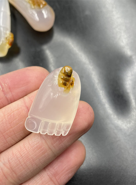 四海黄色玛瑙手工雕刻立体玉髓