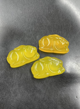 玉髓玛瑙生肖兔吊坠挂件