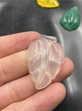 玉髓玛瑙金枝玉叶挂件