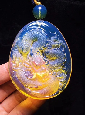 新款天然缅甸琥珀天空蓝 龙牌 圆雕吊坠文玩收藏珠宝礼品