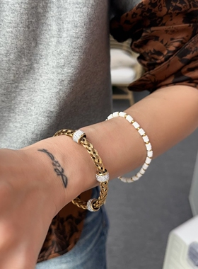 白珠珠手链休闲沙滩风白色手串显白小众现代中古