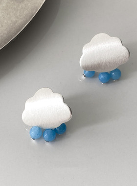 韩系多巴胺蓝色云朵雨滴耳钉女2026新款小众设计耳环独特漂亮耳饰