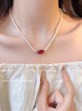 复古高级感红豆珠珠项链女小众简约百搭锁骨链轻奢气质温柔毛衣链