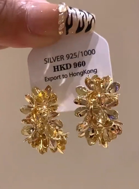 复古金色花朵C型耳钉2026新款爆款小众独特气质耳环女高级感轻奢