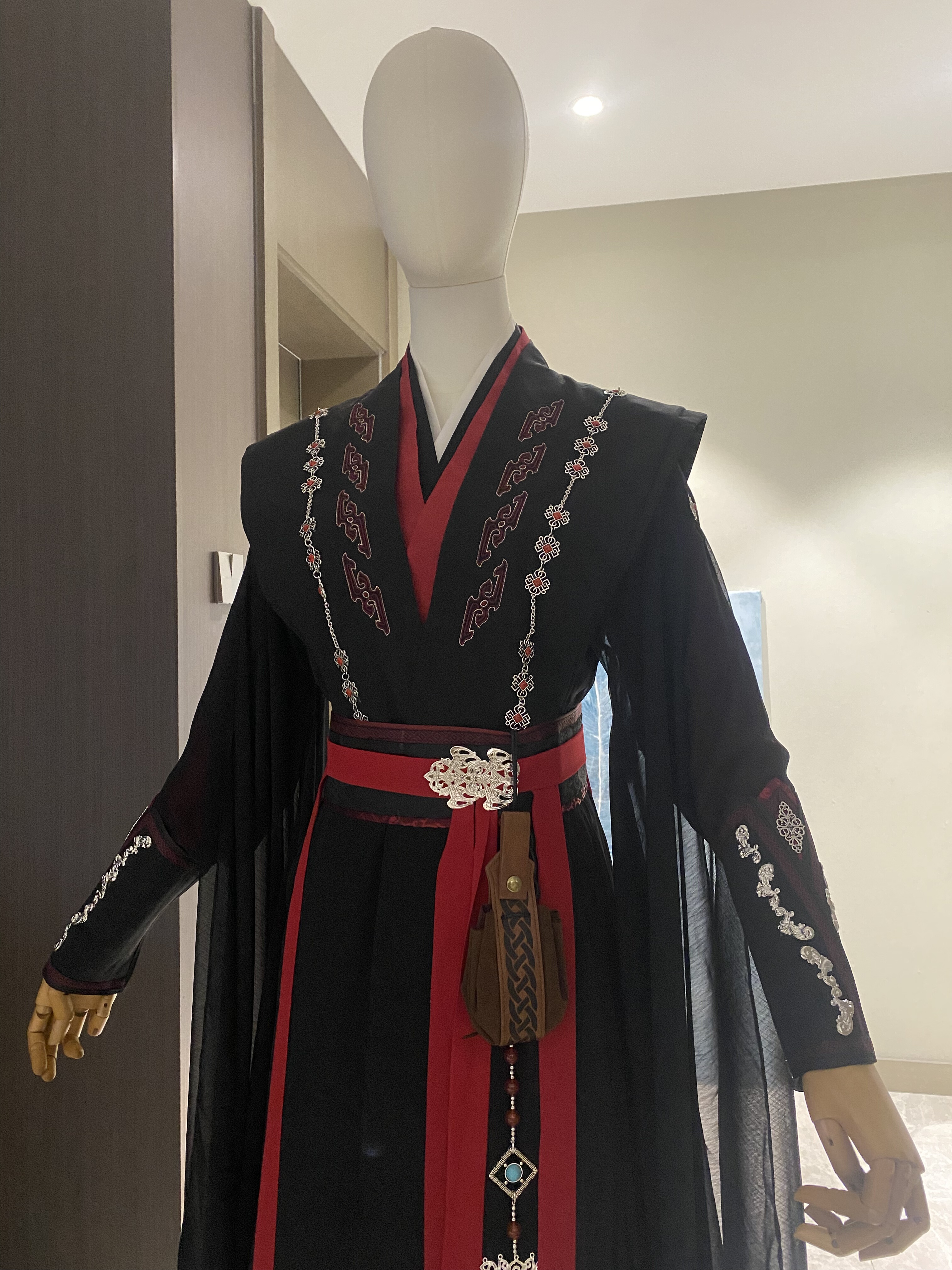 赴山海萧秋水黑红配色影视剧古装少侠黑色男款女款通用汉服,淘宝优惠券,粉丝福利购,淘宝优惠卷