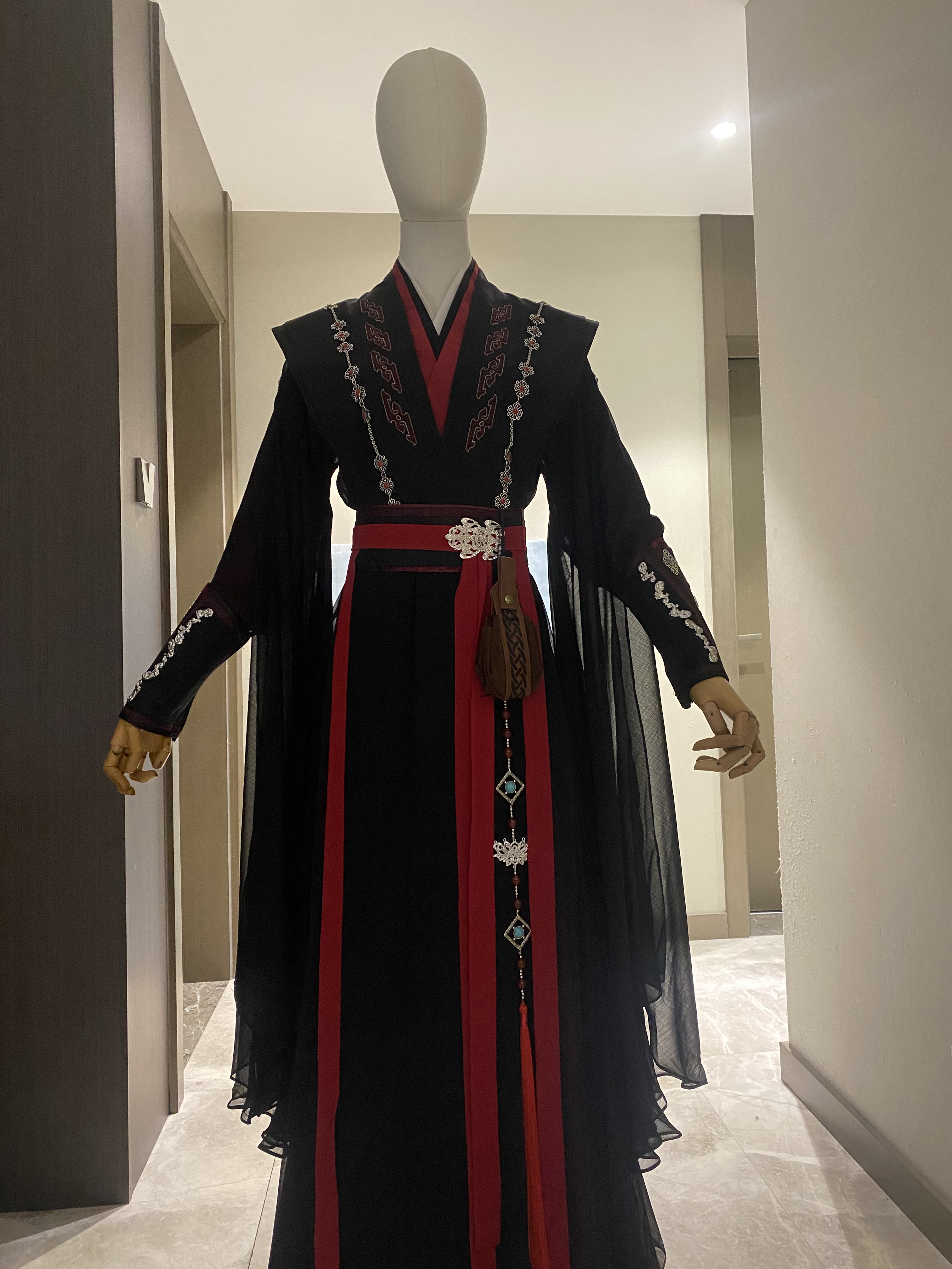 赴山海萧秋水黑红配色影视剧古装少侠黑色男款女款通用汉服,淘宝优惠券,粉丝福利购,淘宝优惠卷