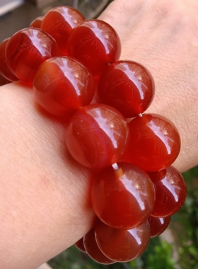 正品纯天然红玛瑙手串手链16mm，纯天然原色无优化.大红喜庆时尚