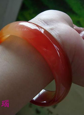 巴西玛瑙纯天然俏色纹理通透手镯