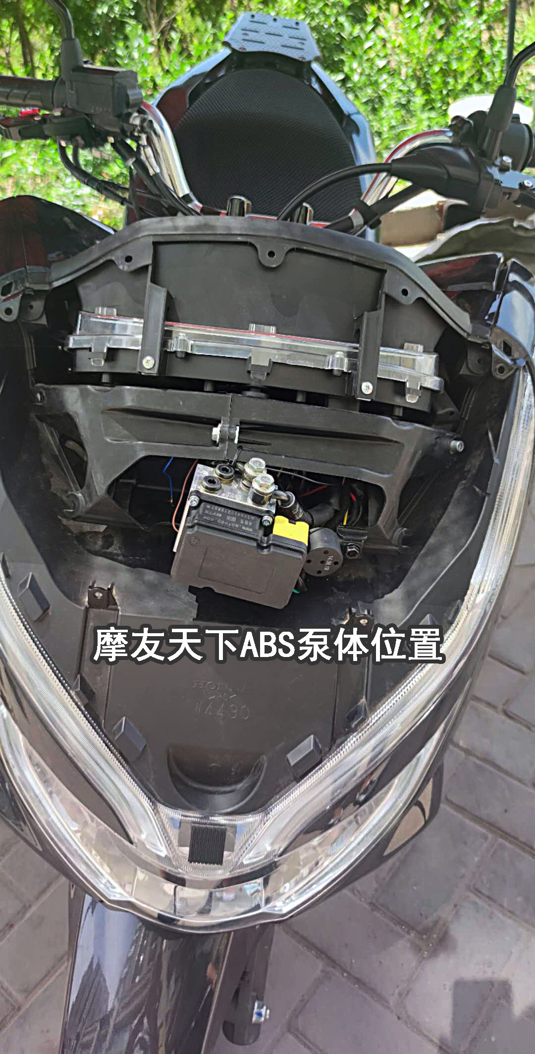 摩友天下ABS防抱死系统CBS联动后碟刹五本新本 PCX150 PCX160_虎窝淘