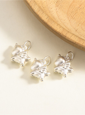 纯银防敏男女宝飞马吊坠挂件简约