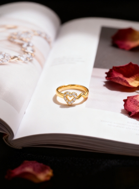 18K金爱心镶锆可调戒指