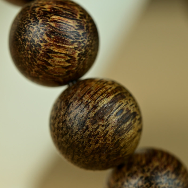 不逊色奇楠 正区老料海南沉水浮10mm沉香手串18颗佛珠木念珠保真