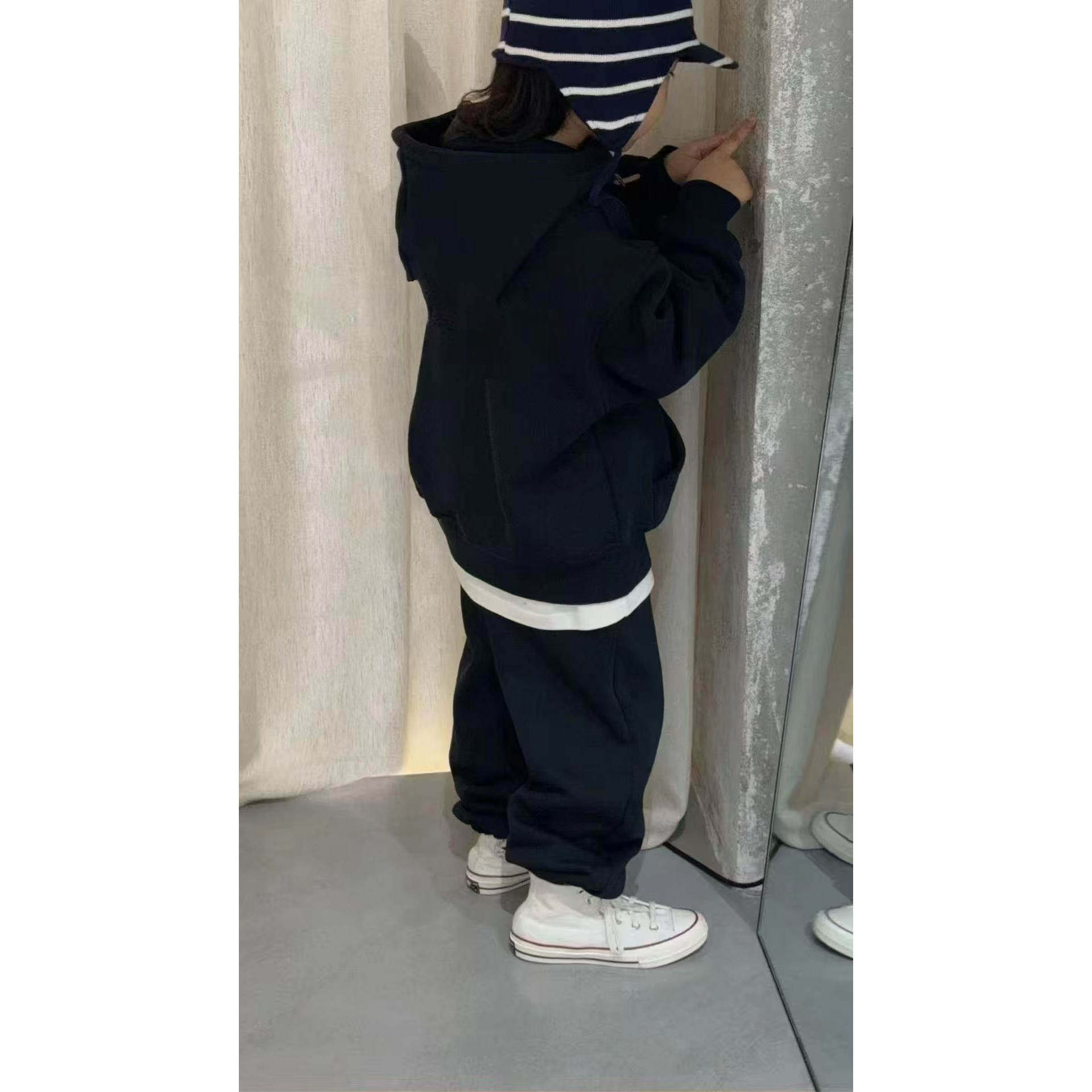 波拉韩国童装2025冬女童连帽口袋保暖卫衣男童百搭纯色半拉链绒衫,淘宝优惠券,粉丝福利购,淘宝优惠卷