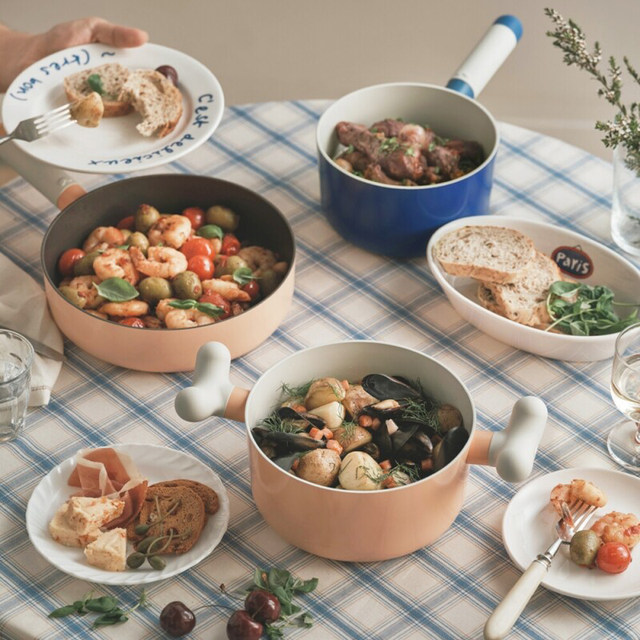 LOCK&LOCK Bubble series pots with non-stick coating