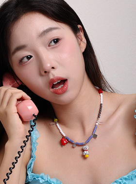 春白茸「又甜又酷」陶瓷彩色项链轻奢百搭波点狗狗小众串珠项链