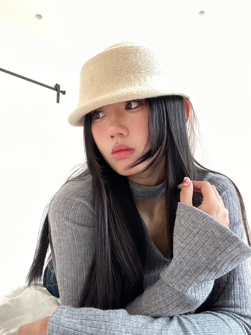 早春百搭氛围感针织马术帽女英伦复古小礼帽显脸小时尚百搭鸭舌帽