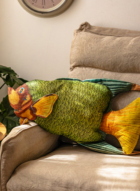 仿真鱼抱枕可爱复古沙发靠垫玩偶PP棉午休枕头创意生日礼物