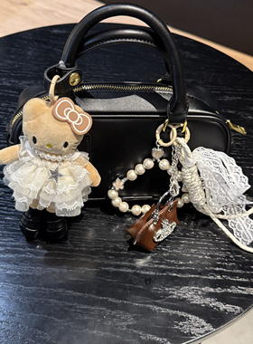 可爱包包挂件小香hellokitty长腿挂件钥匙扣黑皮猫咪精致珍珠链条