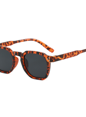 2026网红新款方形墨镜太阳镜潮街拍防紫外线小脸彩色嘻哈防晒眼镜