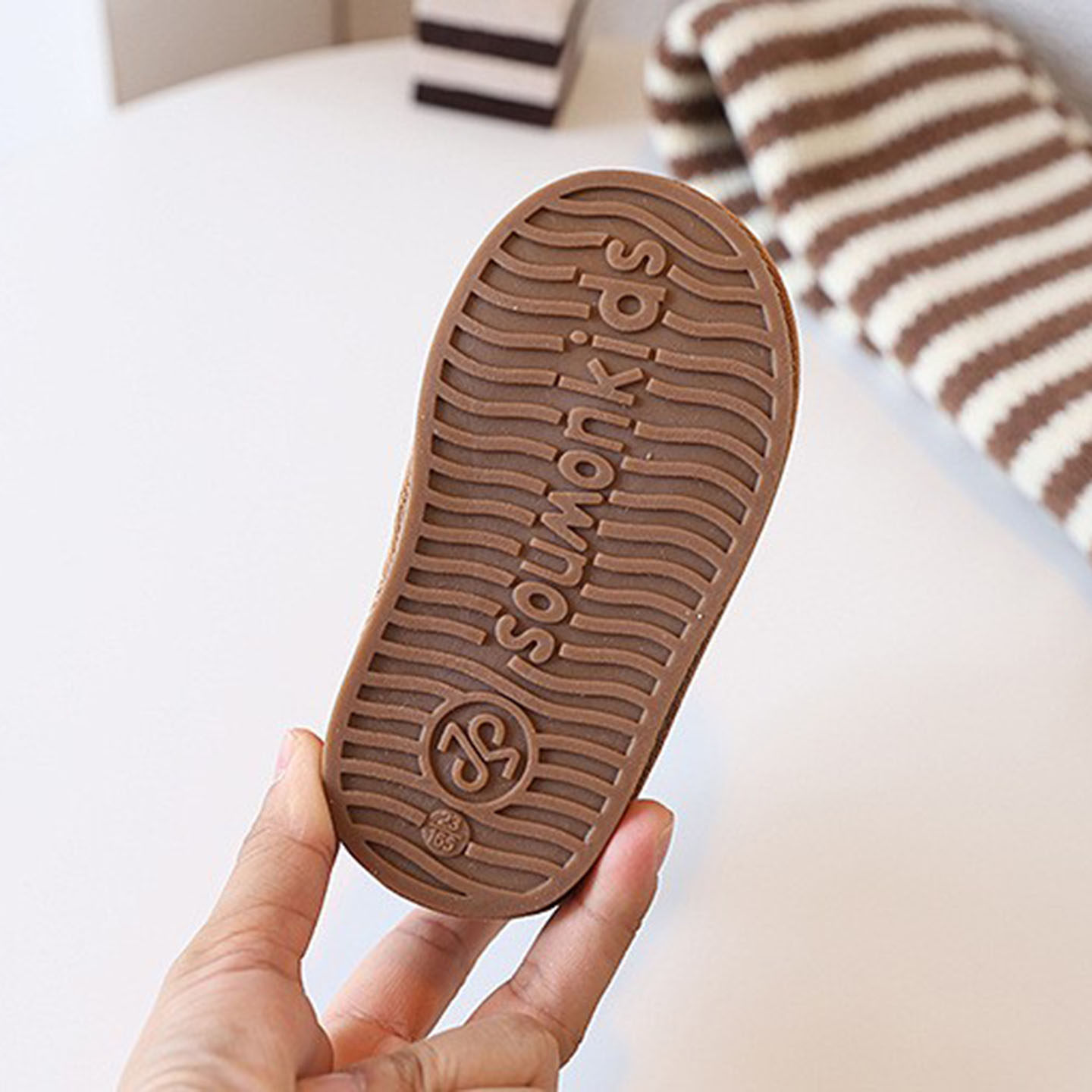 书萌1-6岁女小童防滑雪地靴2025冬季新款加绒保暖女宝休闲大棉鞋,淘宝优惠券,粉丝福利购,淘宝优惠卷