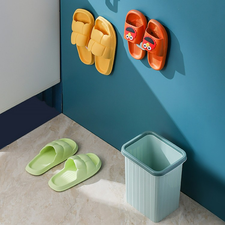 浴室拖鞋挂架鞋子沥水收纳架免打孔卫生间鞋架壁挂式置物架粘钩